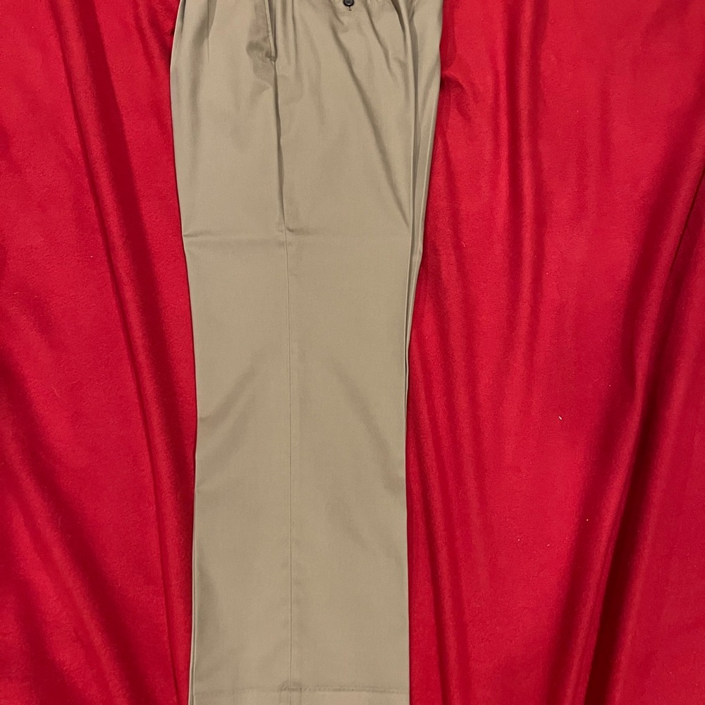 Haggar Men's Khaki Chinos